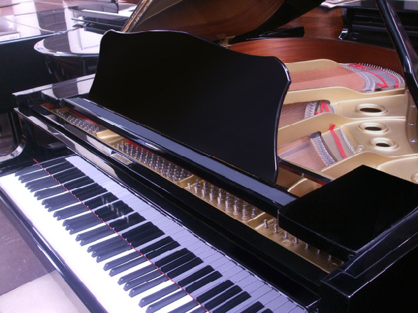 Yamaha grand piano - close up Yamaha grand piano - close up